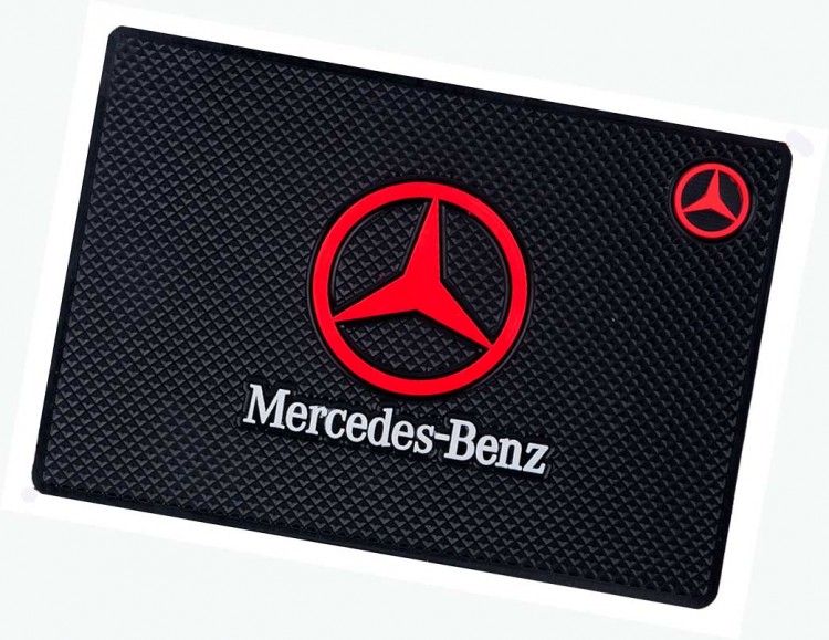 Коврик на панель Mercedes-Benz 18.5*13 см      